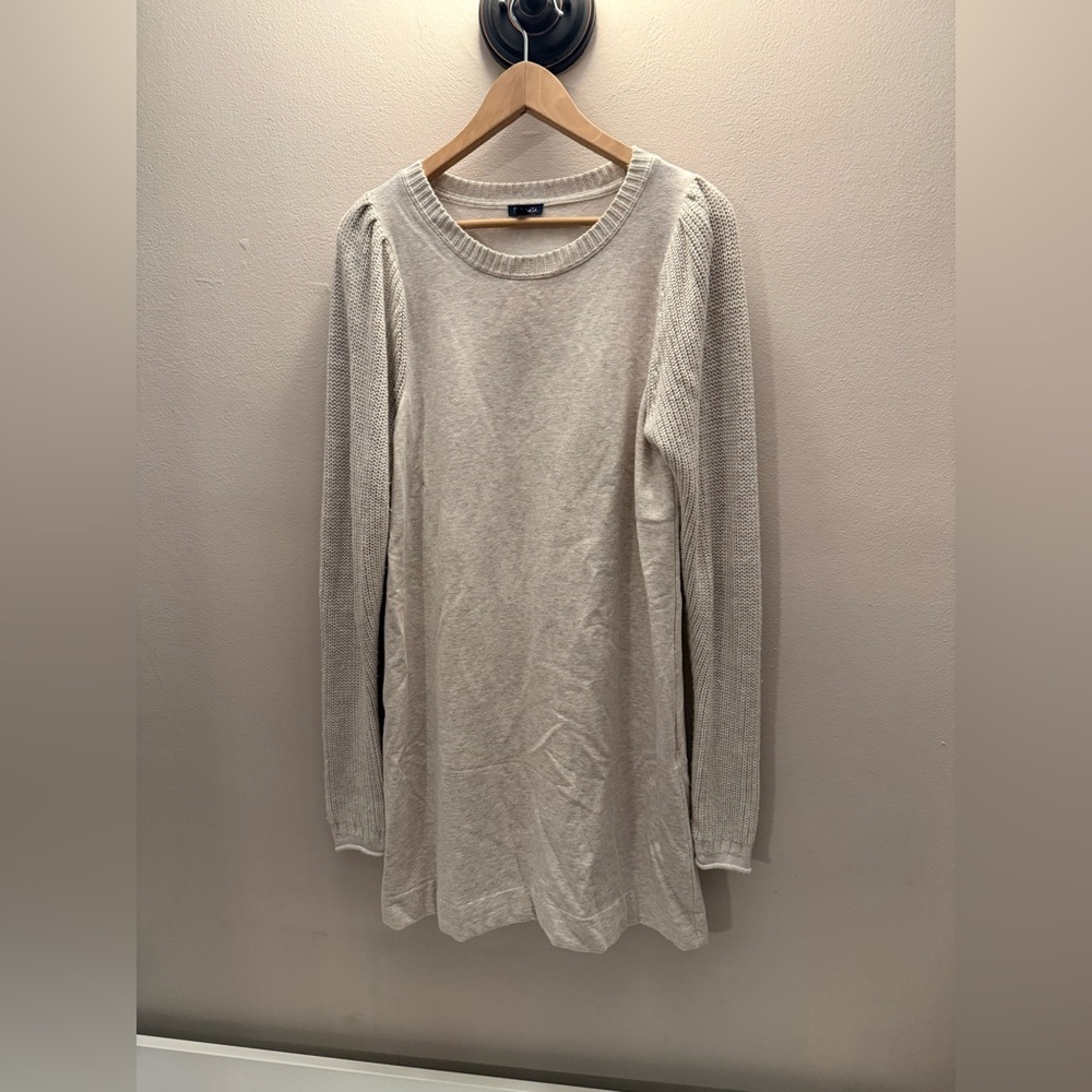 Splendid Light Crew Neck Sweater dress size medium‎
